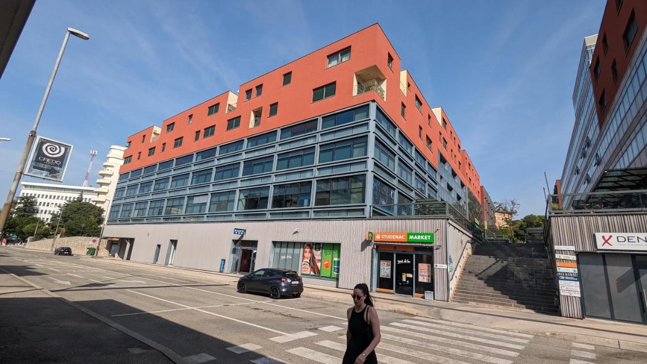 Downtown Fiume, Underground Garage Within The Property Exterior photo