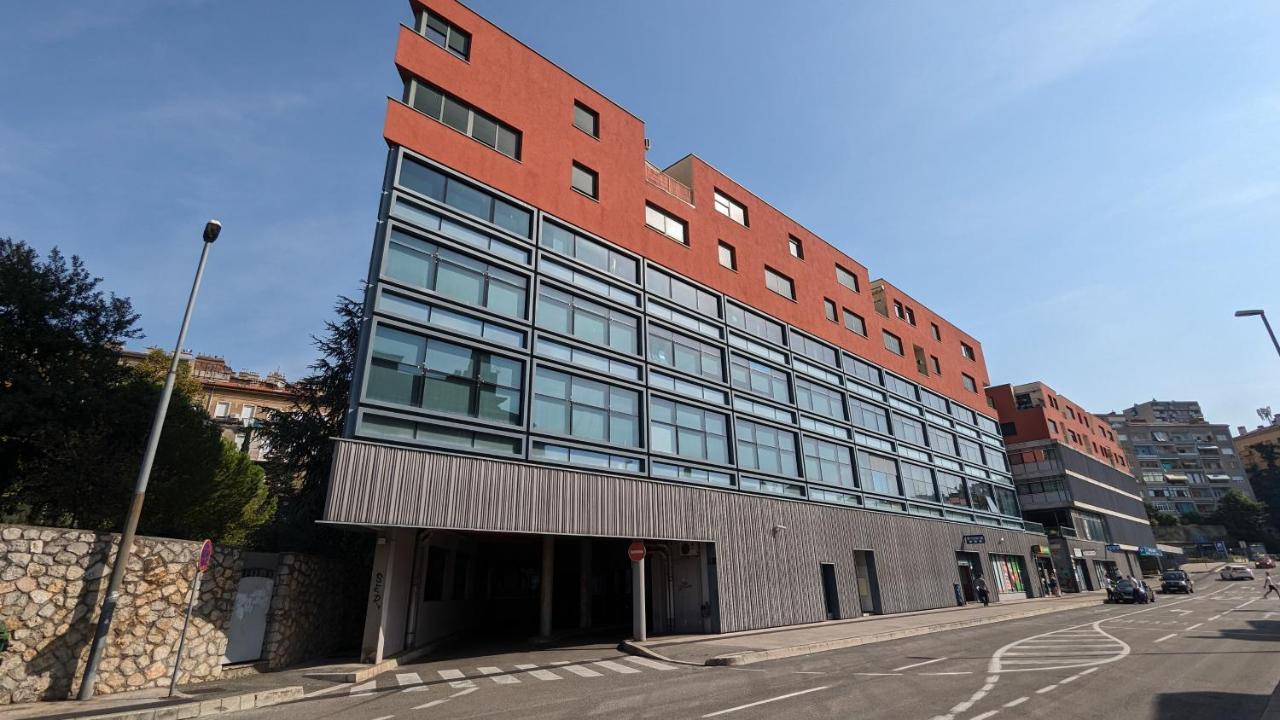 Downtown Fiume, Underground Garage Within The Property Exterior photo